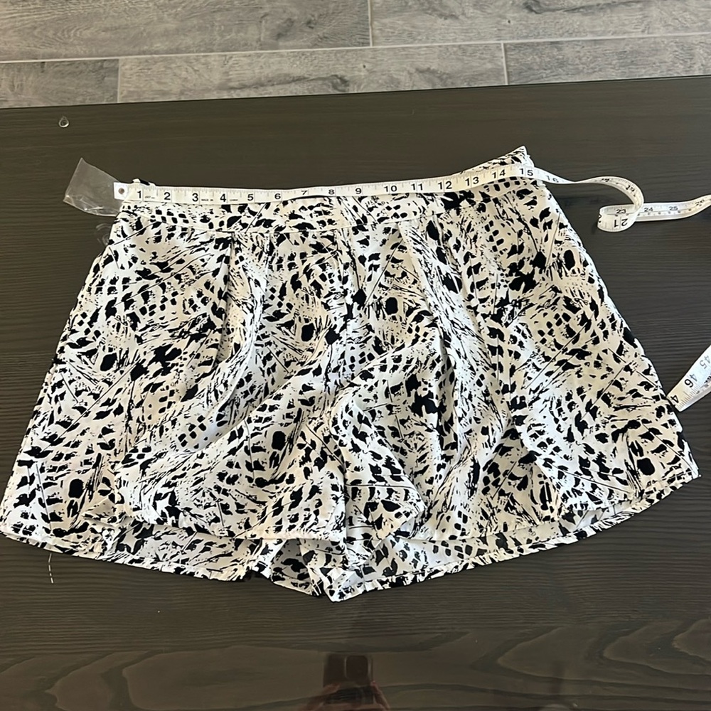 White and black short side zipper